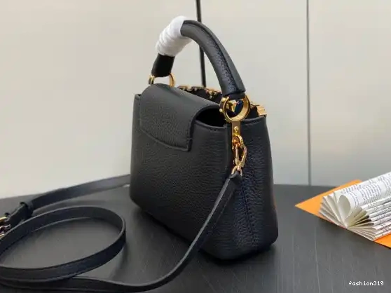 CAPUCINES VUITTON LOUIS BB 0422